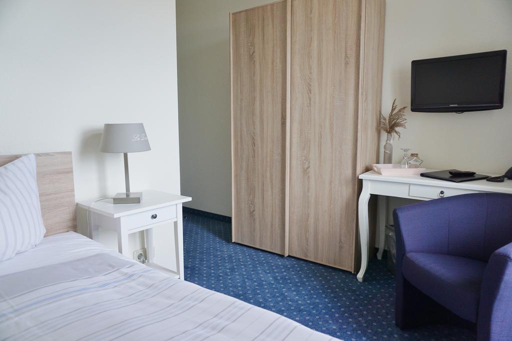 Parkhotel Seeblick Rostock Exterior foto